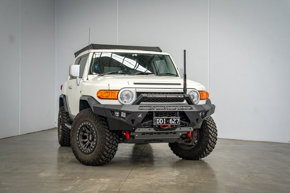 Offroad Animal Predator Bullbar for FJ Cruiser