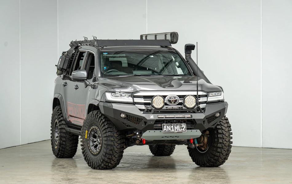 Offroad Animal Predator Bullbar for Toyota LandCruiser 300 Series (2021 on)